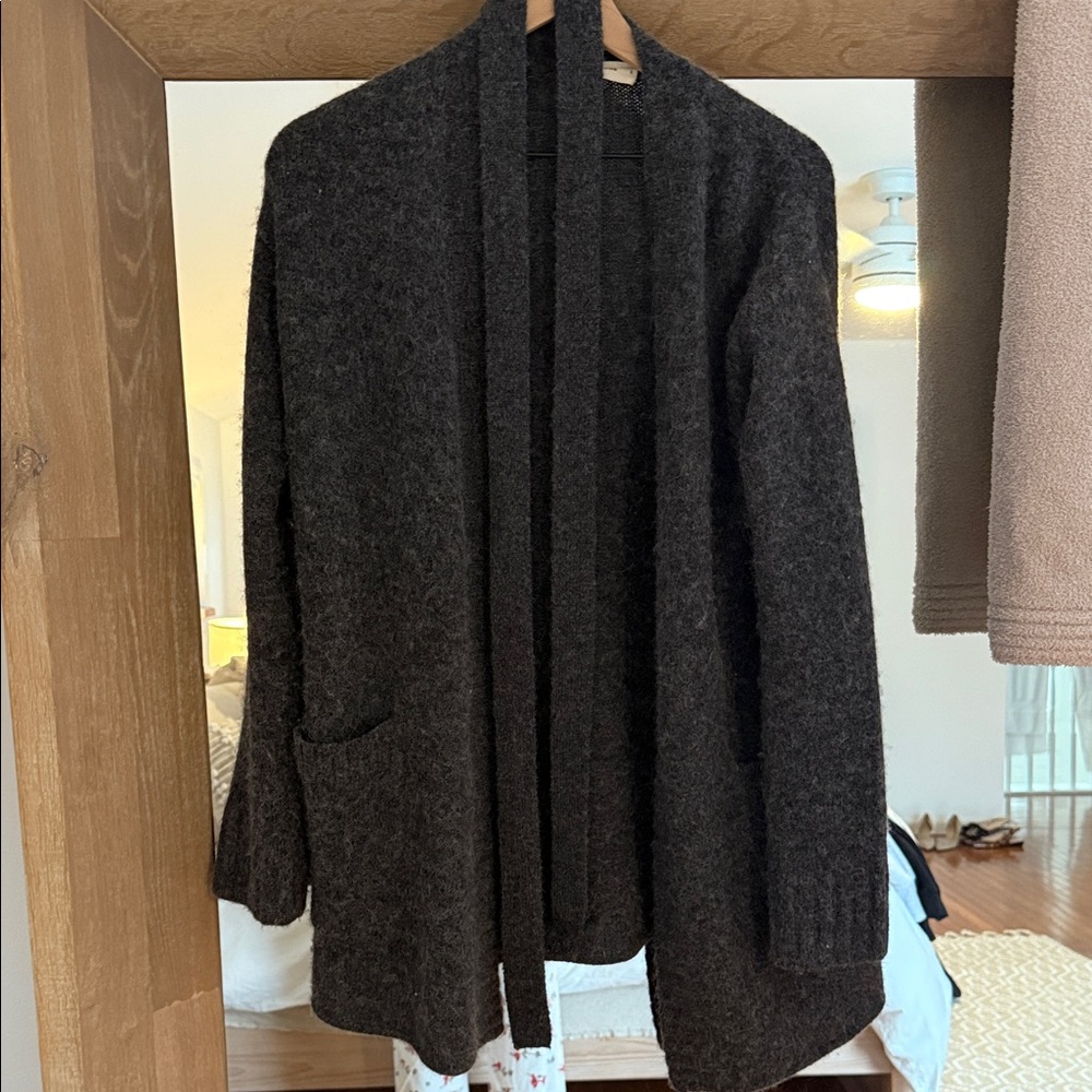 EVERLANE THE ROBE CARDIGAN IN ALPACA